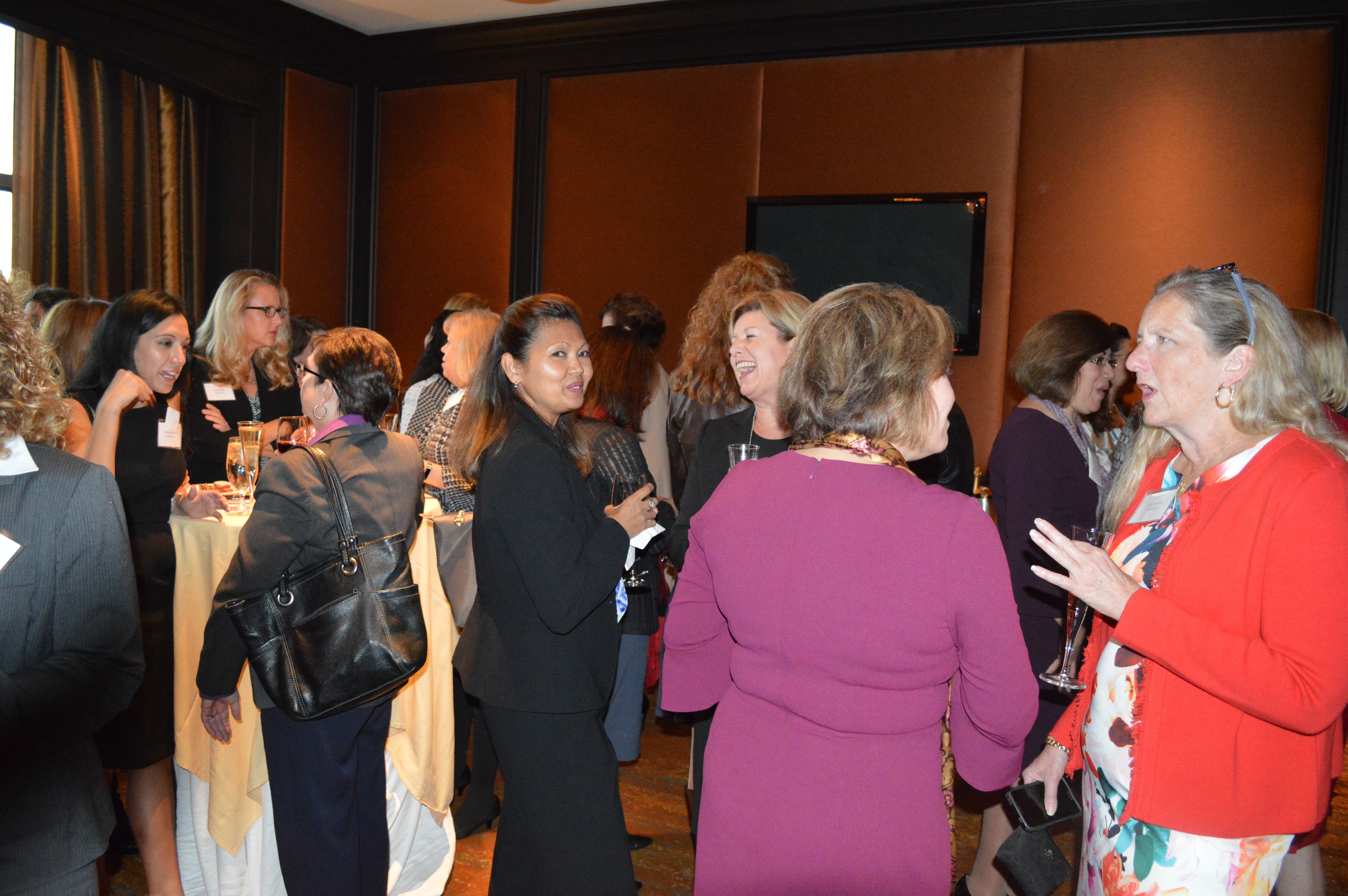 Women's Networking 10.18.17 Crowd Shot BEST.jpg